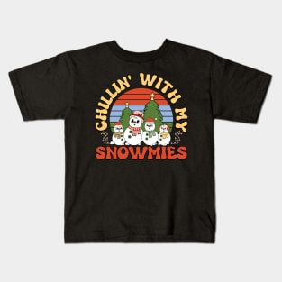 Chillin With My Snowmies Funny Snowmen Retro Christmas Gift Kids T-Shirt